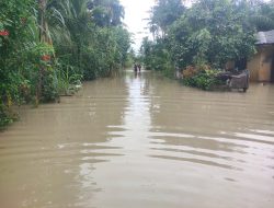 Banjir Landa Kecamatan Jamboaye Aceh Utara * Puluhan KK   Mengungsi ke Meunasah
