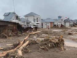 Banjir Bandang Terjang Ranah Minang