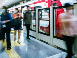 Malam Tahun Baru LRT Perpanjang Jam Operasional Hingga Dini Hari