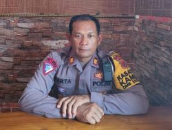 Respon Keluhan Masyarakat, Polantas Manggarai Barat Gerak cepat Perbaiki Jalan Berlubang