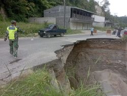 Ruas Jalan Takengon–Bireuen Amblas, Babinsa Imbau Pengguna Roda Empat Berhati-hati