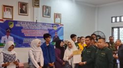 Pemerintah Desa Lemo-I Salurkan Bantuan Bagi Siswa Berprestasi