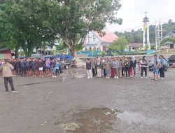 Dinas Pariwisata dan Komunitas Bersihkan Pesisir Manokwari, Sambut Pesparawi Nasional