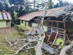 Gedung SMP Swadaya Noetoko Rusak Berat Ditimpa Pohon Tumbang, Butuh Bantuan Dana Renovasi