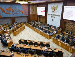 Menkeu Purbaya Paparkan Pokok-Pokok RAPBN 2027 dalam Rapat Kerja Badan Anggaran DPR RI