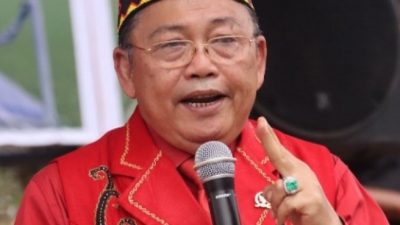 Cornelis Ajak Masyarakat Dayak Kibarkan Merah Putih, Jaga Budaya Sambil Rawat Persatuan NKRI