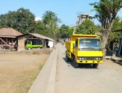 Reuni Jalan Rusak, Warga Lewopao Ancam Tutup Akses Jalan Trans Ileboleng Adonara.