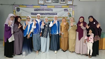 Lansia Mekarjaya Diajak Tetap Kreatif dan Berwirausaha Lewat Aksi Kolaborasi IWAPI – IRL